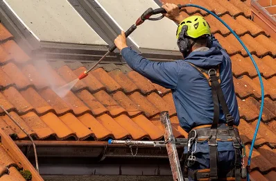 Démoussage et hydrofuge de toiture à Riville